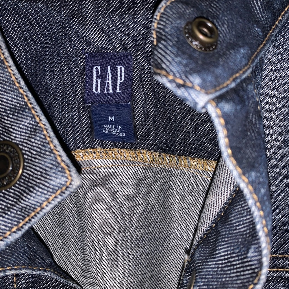 Women’s M Gap Denim Jacket